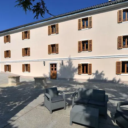 Stella Maris Pastoral Hotel *